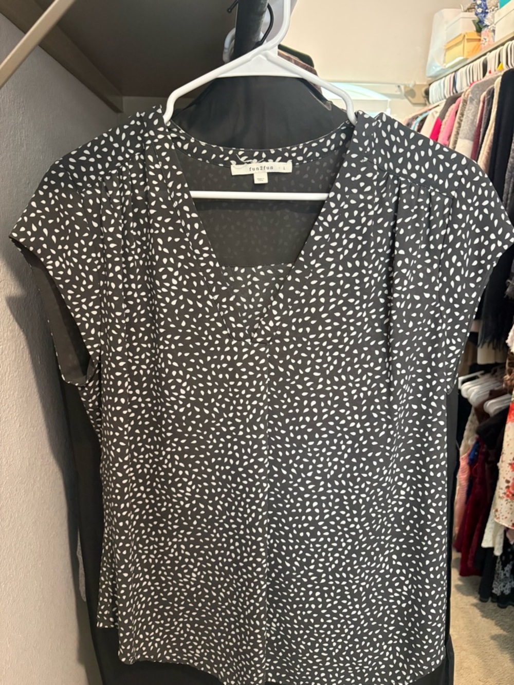 fun 2 fun Black and White Printed Cap Sleeve Blouse